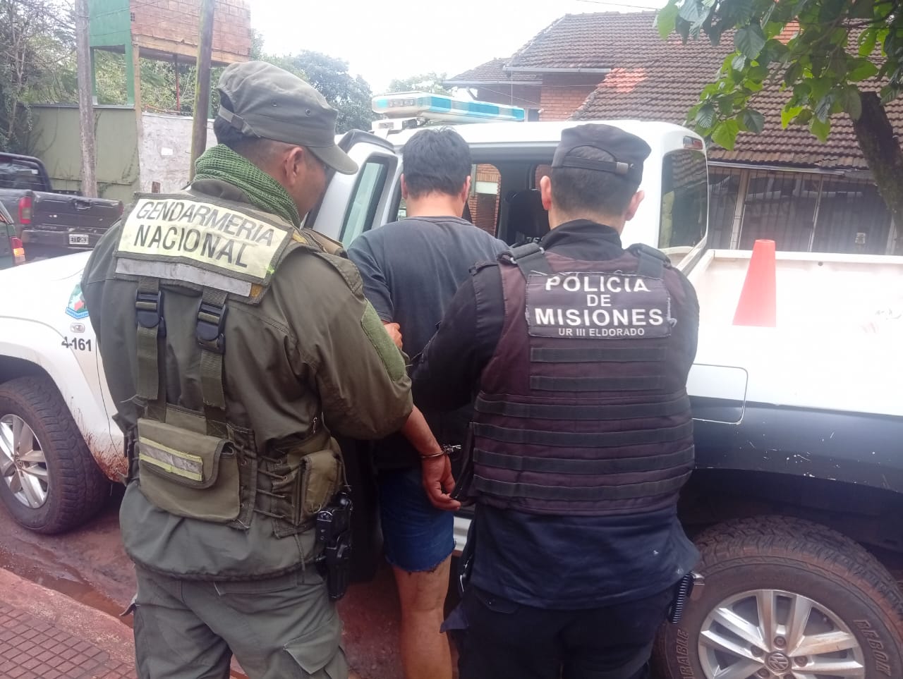Detuvieron a un hombre que robó un celular cerca del Hospital Samic de Eldorado 2